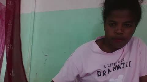 Snapshot of vanafiry chatting on 01/26/25, 03:25 vanafiry online show from 01/26/25, 03:25