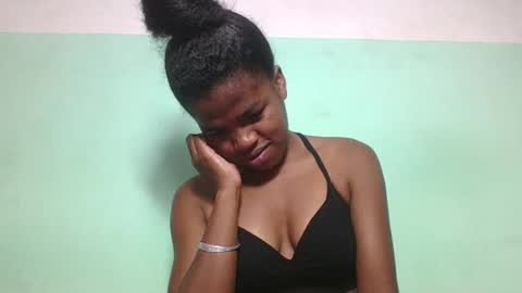 Snapshot of vanafiry chatting on 02/05/25, 04:48 vanafiry online show from 02/05/25, 04:48