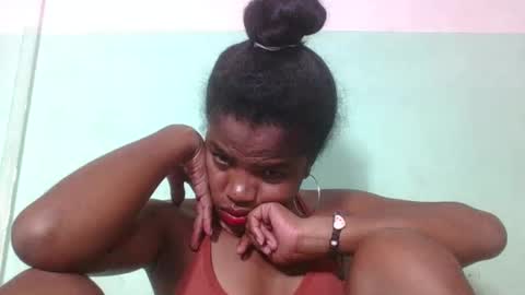 Snapshot of vanafiry chatting on 02/13/25, 12:00 vanafiry online show from 02/13/25, 12:00