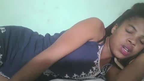 Snapshot of vanafiry chatting on 02/20/25, 06:46 vanafiry online show from 02/20/25, 06:46