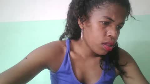 Snapshot of vanafiry chatting on 02/25/25, 12:24 vanafiry online show from 02/25/25, 12:24