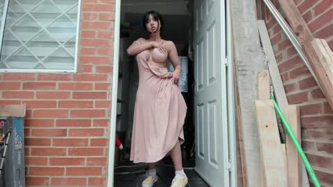 Snapshot of vanandjuani chatting on 12/02/24, 05:48 vanessa online show from 12/02/24, 05:48