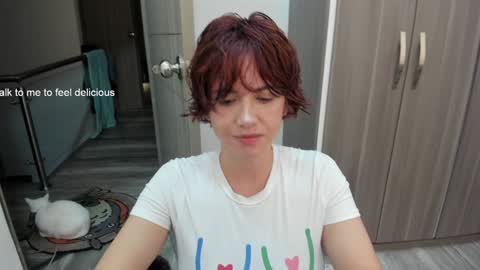 Snapshot of vanandjuani chatting on 03/07/25, 10:56 vanessa online show from 03/07/25, 10:56