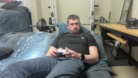 Snapshot of vandal2021 chatting on 01/31/25, 11:35 Vandal2021 online show from 01/31/25, 11:35