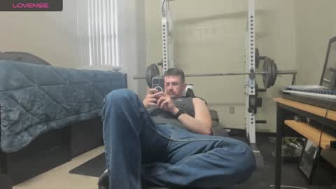 Snapshot of vandal2021 chatting on 02/15/25, 11:47 Vandal2021 online show from 02/15/25, 11:47