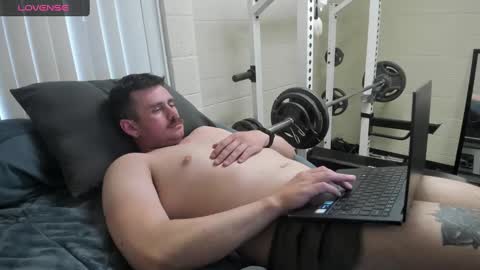 Snapshot of vandal2021 chatting on 02/23/25, 11:36 Vandal2021 online show from 02/23/25, 11:36