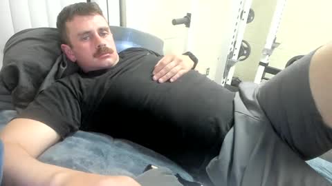 Snapshot of vandal2021 chatting on 02/25/25, 03:09 Vandal2021 online show from 02/25/25, 03:09