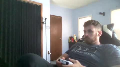 Snapshot of vandal2021 chatting on 11/17/25, 03:18 Vandal2021 online show from 11/17/25, 03:18