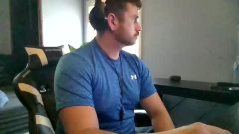 Snapshot of vandal2021 chatting on 11/29/25, 05:49 Vandal2021 online show from 11/29/25, 05:49