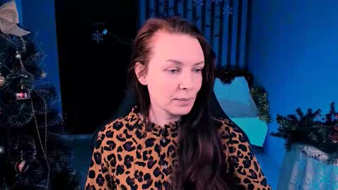 Vanda online show from 12/21/25, 08:10