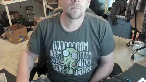 Snapshot of vandonh chatting on 03/15/26, 06:25 vandonh online show from 03/15/26, 06:25