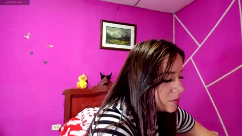 Snapshot of vane_fox chatting on 06/03/26, 12:46 Yoselin Follow me on my ig yoselinelenab online show from 06/03/26, 12:46