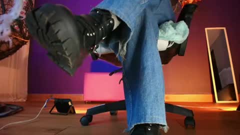 Vanelope online show from 04/30/26, 02:29