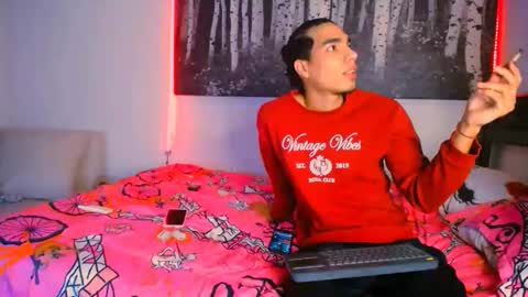 Snapshot of vanelope_0 chatting on 01/16/26, 02:48 Vanelope online show from 01/16/26, 02:48