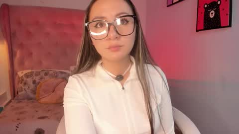 Snapshot of vanelope_evans_ chatting on 03/18/26, 12:30 vanelope_evans_ online show from 03/18/26, 12:30