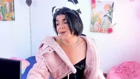 Snapshot of vanes_hontter chatting on 07/08/26, 02:54 vanes_hontter online show from 07/08/26, 02:54