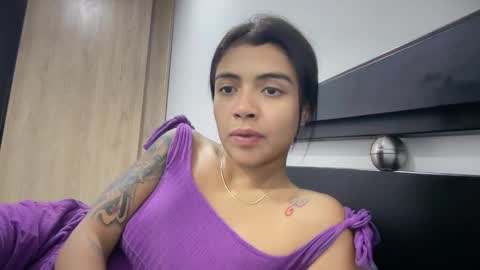 vanessa online show from 12/22/25, 01:02