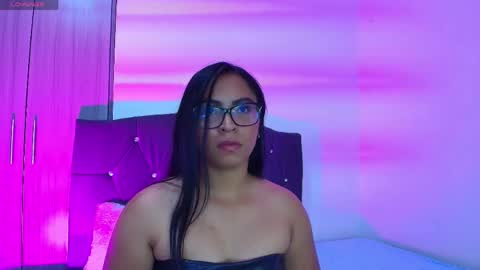 Snapshot of vanesaa__star chatting on 05/21/26, 01:12 Vanesa online show from 05/21/26, 01:12