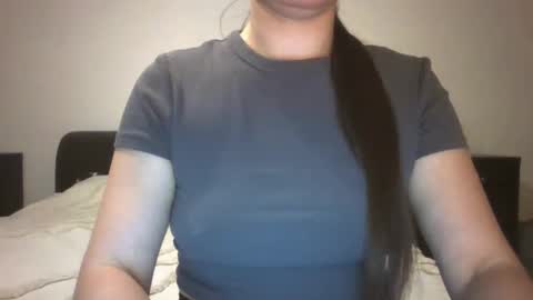 Snapshot of vanesajewel chatting on 03/12/25, 09:45 VanesaJewel online show from 03/12/25, 09:45