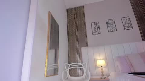 Snapshot of vanessa__cb chatting on 07/21/26, 12:29 vanessa__cb online show from 07/21/26, 12:29