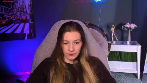 Snapshot of vanessa__lui chatting on 04/15/26, 07:58 Vanessa online show from 04/15/26, 07:58