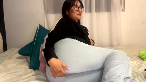 Snapshot of vanessa_fx chatting on 01/09/26, 03:31 Vanessa online show from 01/09/26, 03:31