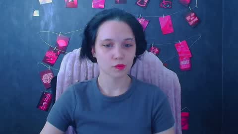 Snapshot of vanessa_lissme chatting on 05/13/26, 11:18 Vanessa online show from 05/13/26, 11:18