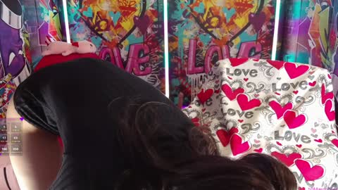 Snapshot of vanessa_love chatting on 03/10/26, 04:45 Vanessa online show from 03/10/26, 04:45