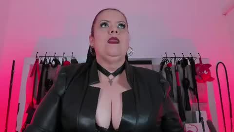 Snapshot of vanessa_moka chatting on 06/17/26, 12:29 Vanessa online show from 06/17/26, 12:29