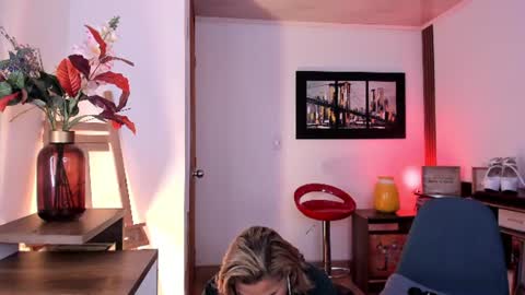 vanessa_sterling online show from 06/17/26, 09:38