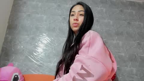 vanessaadol online show from 03/02/25, 09:21