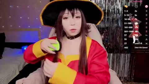 Snapshot of vanessaamixx chatting on 11/21/25, 10:36 vanessaamixx online show from 11/21/25, 10:36