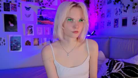 Vanessa online show from 04/30/26, 08:57