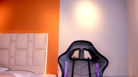 Snapshot of vanessaford_ chatting on 05/07/26, 12:10 Vanessa Ford online show from 05/07/26, 12:10