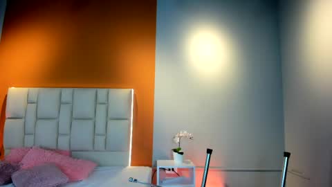 Snapshot of vanessaford_ chatting on 05/09/26, 11:59 Vanessa Ford online show from 05/09/26, 11:59