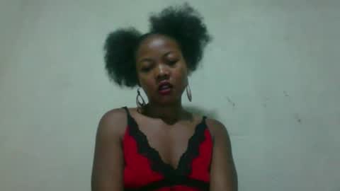 vanessah64 online show from 04/24/26, 01:41