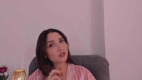 Snapshot of vanessajohnsonn chatting on 02/25/26, 01:04 vanessajohnsonn online show from 02/25/26, 01:04