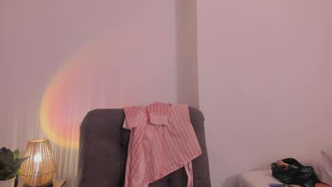 vanessajohnsonn online show from 04/08/26, 12:54