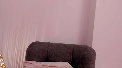 Snapshot of vanessajohnsonn chatting on 05/22/26, 10:04 vanessajohnsonn online show from 05/22/26, 10:04