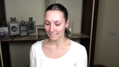 Snapshot of vanessakim_ chatting on 03/13/26, 04:46 Vanessa online show from 03/13/26, 04:46