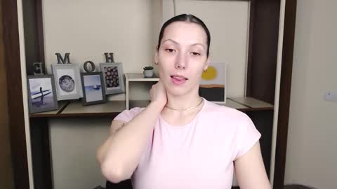 Snapshot of vanessakim_ chatting on 03/24/26, 06:02 Vanessa online show from 03/24/26, 06:02