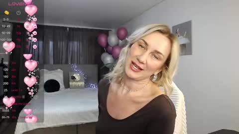 Snapshot of vanessakleiner chatting on 02/25/25, 01:28 Vanessa online show from 02/25/25, 01:28