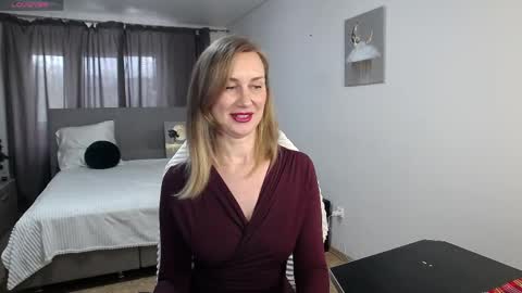 Vanessa  online show from 04/28/26, 11:48