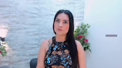 vanessamirren online show from 10/16/25, 11:22