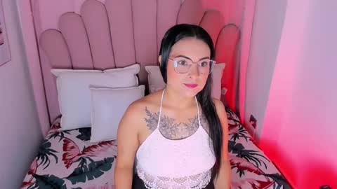 vanessamirren online show from 10/20/25, 11:32