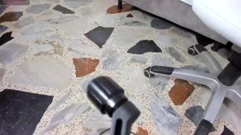 vanessascott_ online show from 01/18/26, 04:16