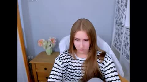 VanessaTrue online show from 12/22/25, 09:12