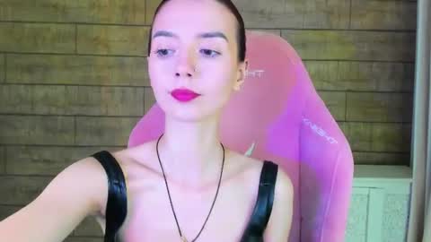 VanessaVienne online show from 06/13/26, 05:11