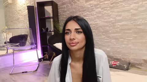 Vanessa online show from 05/30/26, 06:05