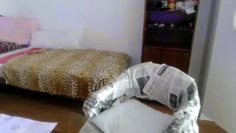 Catalina INSTA FOLLOW  online show from 03/19/26, 10:41